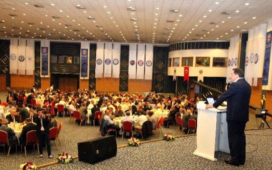 Memur-sen'in Millete Vefa Yolunda 20 Yıl Programı