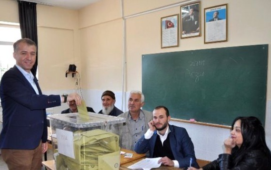 Beşkazalı, Oyunu Kullandı