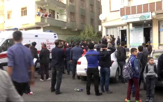 Diyarbakır'da 1 Kişi Boğazı Kesilerek Öldürüldü