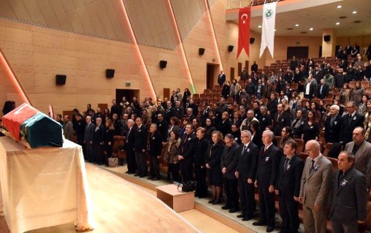 Prof. Dr. Say Gözyaşları ve Dualarla Uğurlandı