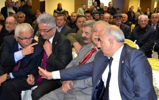 CHP Karadeniz Ereğli İlçe Kongresi Gergin Geçti