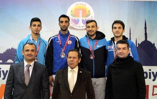 Büyükler Türkiye Karate Şampiyonası'nda Uygur ve Eltemur Zirvede