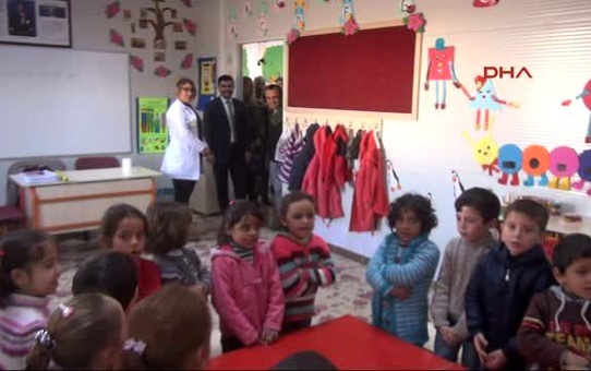 Kilis Suriyeli Kadınların 'Sınırsız Atölye'de Ürettikleri Ünlü Mağazalarda Satılacak -1