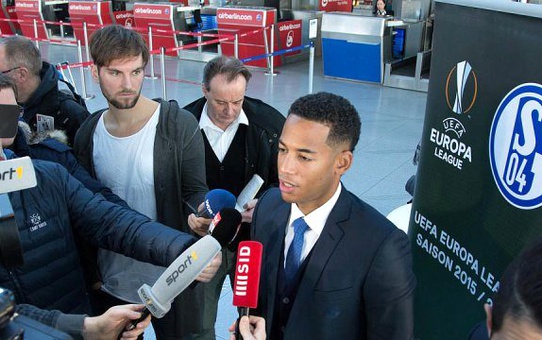 Ünlü Futbolcu Dennis Aogo, Röportajda Soyuldu