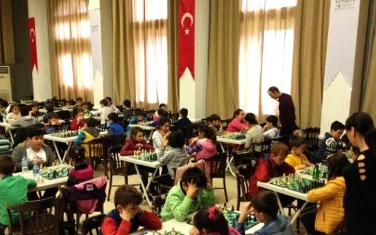 Ayvalık Yeni Yıl Satranç Turnuvası Sonuçlandı