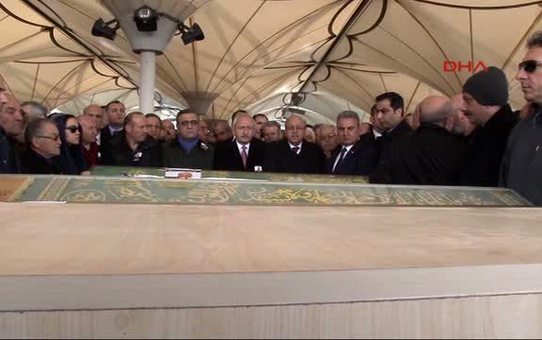 Kılıçdaroğlu, Bombalı Saldırıda Ölen CHP'li İlçe Eski Başkanı Mehmet Yurtsever'in Cenaze Namazına...