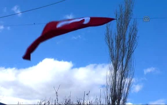Bakan Tüfenkci'den Şehit Ailelerine Ziyaret