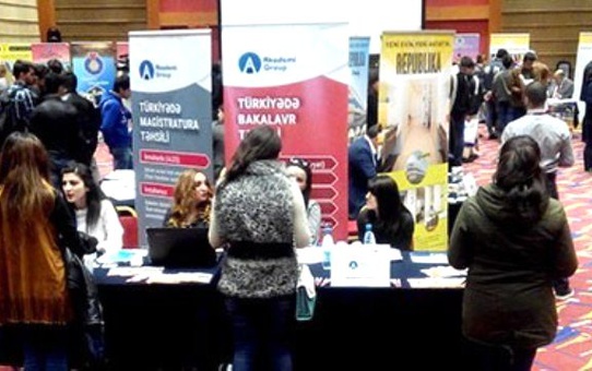 İnönü Üniversitesi, Azerbaycan'daki Eğitim Fuarlarına Katıldı