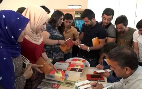 Muş'ta Kürt Dili ve Tarihi Konferansı Düzenlendi