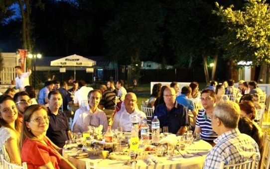 Sağlık Müdürlüğü Personeli İftarda Bir Araya Geldi