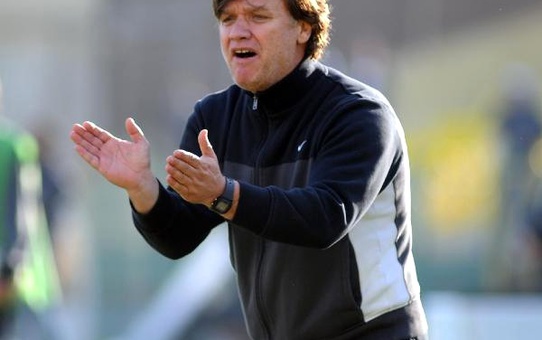 Altay'a Üçlü Jest