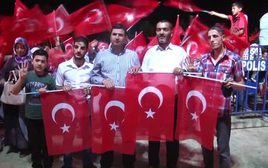 Suriyeliler de 'Demokrasi Nöbeti'Ni Bırakmıyor - Diyarbakır