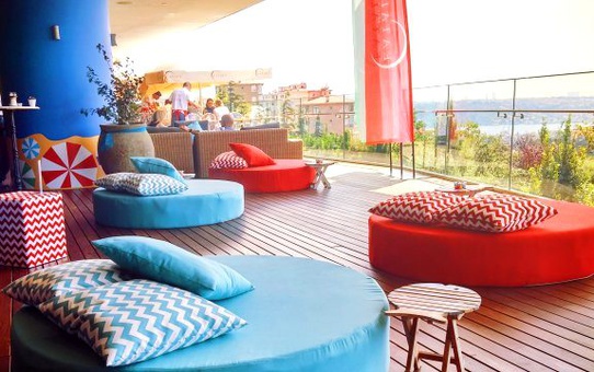 Bu Yazın Keyfi: Sabbia Beach Bar'da Çıkar!