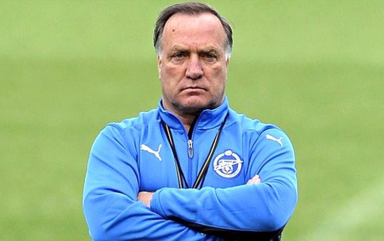 Fenerbahçe Dick Advocaat'ı Takımın Başına Getirmek İstiyor