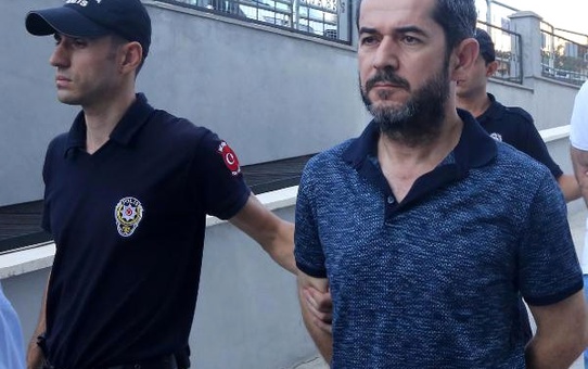 Mersin'de Fetö'den Gözaltına Alınan Eski AK Parti İl Başkanı Adliyede (2)