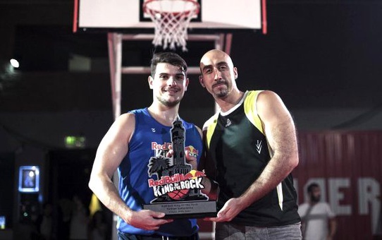 Sokak Basketbolunda İki İzmirli Dünya Finalinde