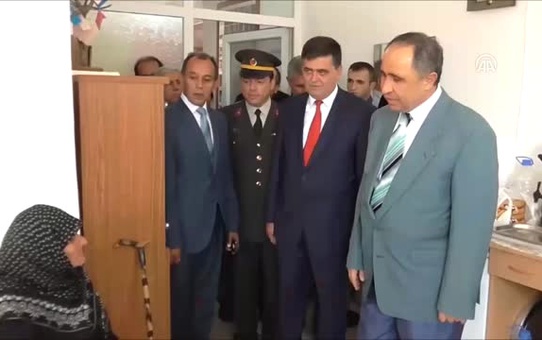 Demokrasi Şehidi'Nin Adının Okula Verilmesi Anneanneyi Duygulandırdı