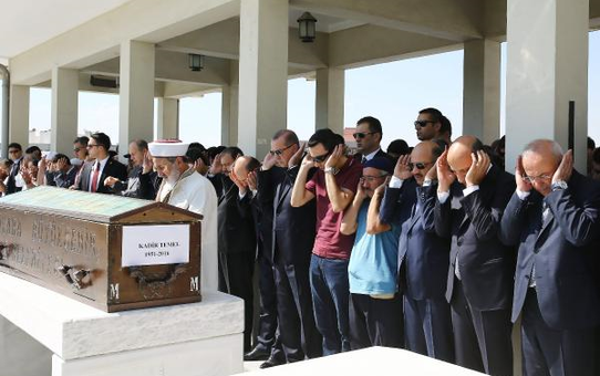 Cumhurbaşkanı Erdoğan, Kocatepe Camii'nin Eski İmamı Temel'in Cenazesine Katıldı