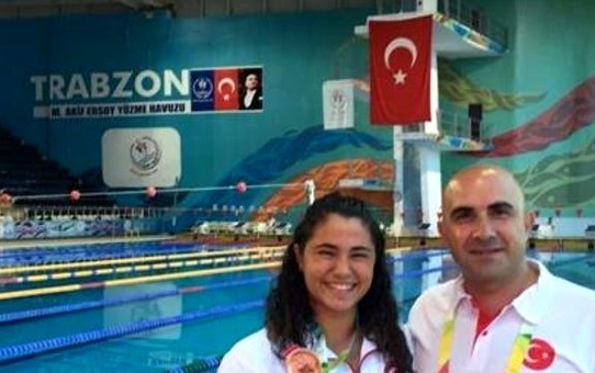3 dalda dünya 3.lüğü Ne futbol da Ne basketbol da!