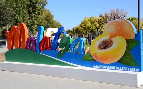 Midas'ın Kulakları' Prömiyeri Yapıldı