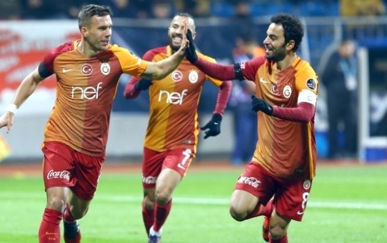 Galatasaray TL'ye Geçiyor! İlk Teklif Kabul Edildi...