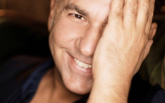 Ferzan Özpetek Kimdir? Erkek Arkadaşı Simone Pontesilli ile Ne Zaman Evlendi?