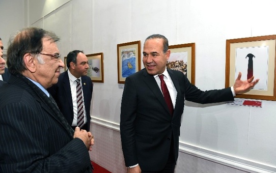 Ödüllü Karikatürler Adanalılarla Buluştu
