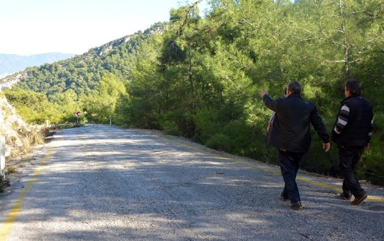 Kayaköy'lüler Yolun Bitmesini Bekliyor