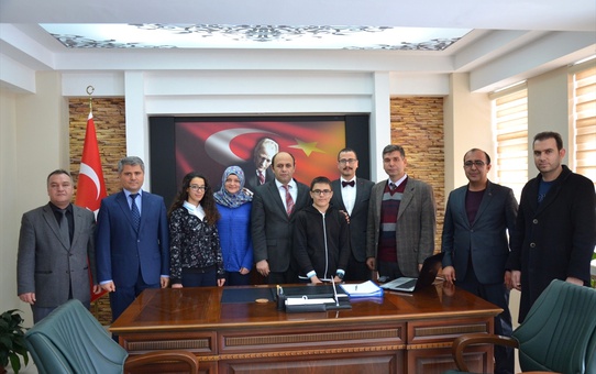 Çay Kaymakamı Erdoğan'a Öğrencilerden Ziyaret