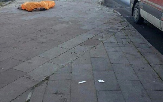 Kaldırımdaki Kadını Ezip Dereye Uçtu; 1 Ölü 1 Yaralı