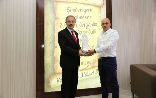 Rektör Gökmen'den Başkan Çalışkan'a Veda Ziyareti