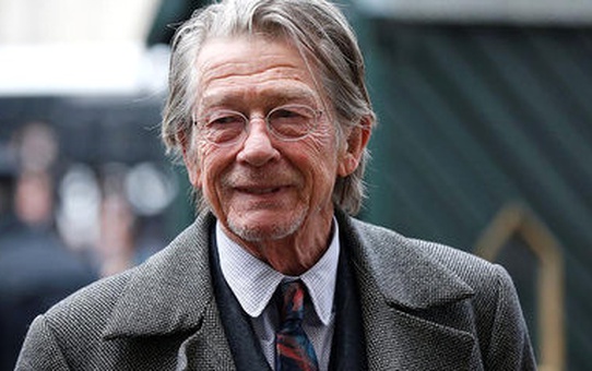İngiliz Aktör John Hurt Yaşamını Yitirdi