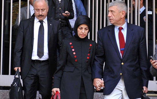 Merve Kavakçı'nın Eşi de Son KHK ile İhraç Edildi