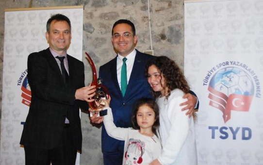 Tsyd İzmir'den Görkemli Tören