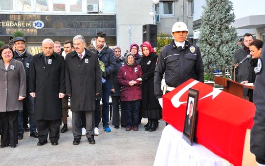 Dikili Kaymakamı Sezgin'in Vefatı