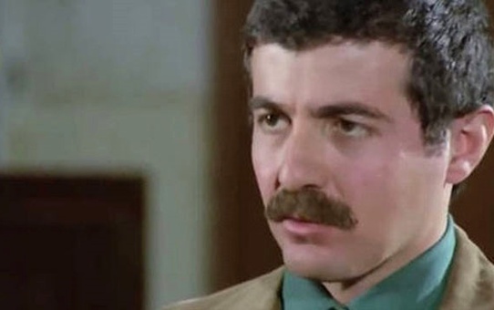 'Hababam Sınıfı'nın Bıyıklı Edebiyatçısı Avni Yalçın Tanınmaz Halde