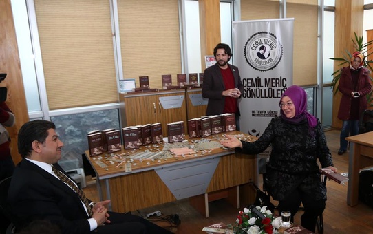 Onlar 'CEMİL Meriç Gönüllüleri'