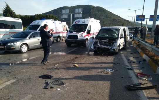 Kaymakam Trafik Kazası Geçirdi: 1 Ölü, 2 Yaralı