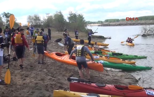 Edirne Meriç Nehri'nde Kano Yarışı