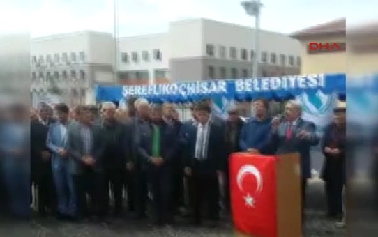 Ankara Ilçede, Muhafazakarlık Vurgusuyla Üzeri Kapatılmak Istenen Havuz Tartışması