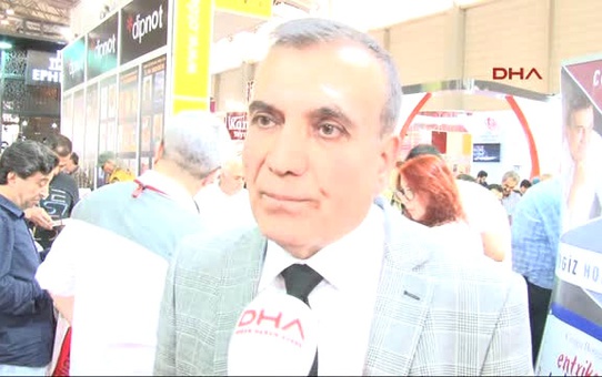 Izmir Kitap Fuarı'nda Hortoğlu Imza Günü