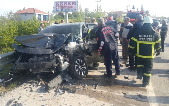 Kocaeli'de Zincirleme Trafik Kazası