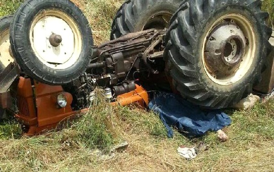 Düğün Yolunda Traktör Devirildi: 1 Ölü 7 Yaralı