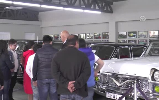 Sovyet Döneminde Üretilen Otomobilleri Gelecek Nesiller Için Yaşatıyor