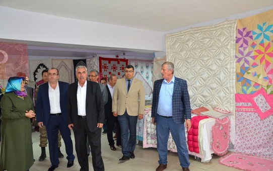 Darende'de Yılsonu Sergisi Açıldı