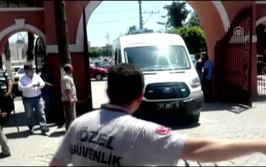 Eski Ulaştırma Bakanı Öksüz'ün Ağabeyi Öldürüldü