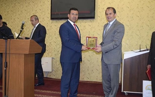 Müdür Altuner İçin Veda Yemeği