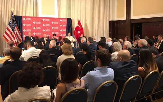 Büyükelçi Bryza: 'Erdoğan'ın Halka Seslenmesi Darbe Senaryosunu Bozdu'