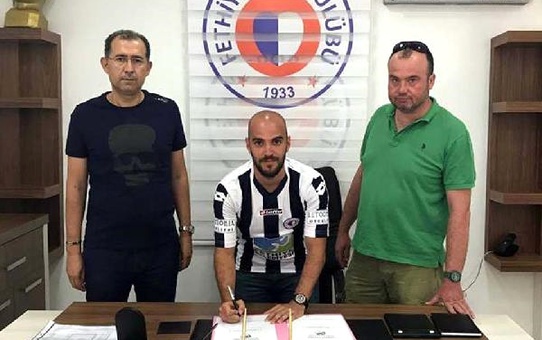 Fethiyespor'da Çifte İmza