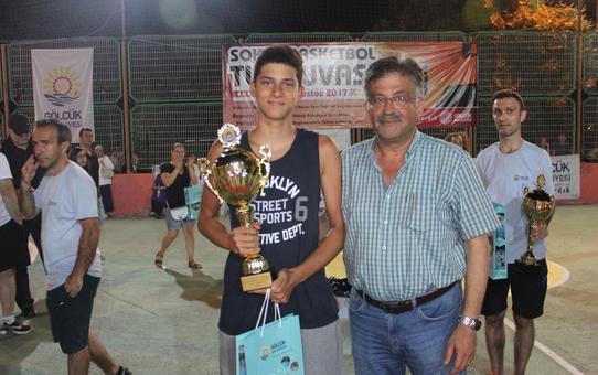 Sokak Basketbol Turnuvası Heyecanı Sona Erdi